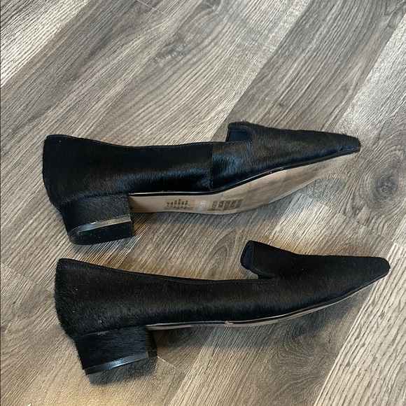 Express Black Pointed-Toe Flats - Picture 6 of 7